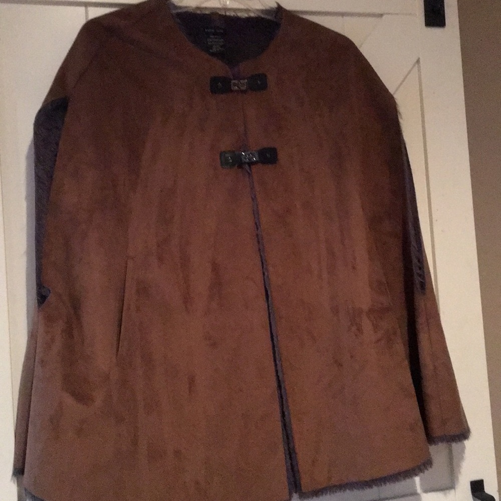 Stunning Women’s Brown and grey Cape